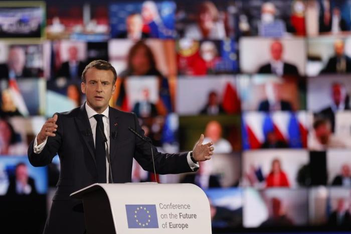 Der französische Präsident Emmanuel Macron hält am Europatag in Straßburg eine Rede über die Zukunft Europas. Foto: epa/Jean-francois Badias