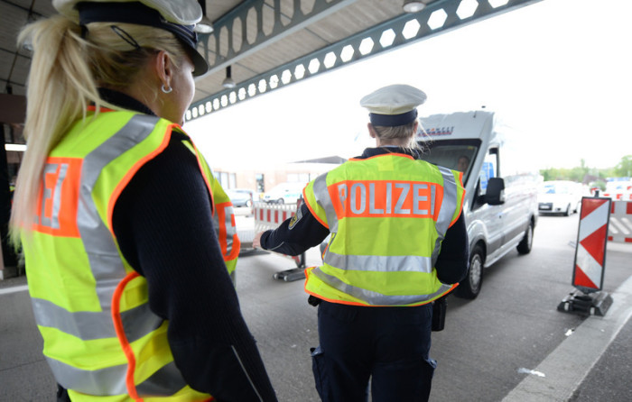 Deutschland hat seine Kontrollen an der Grenze zur Schweiz verstärkt. Foto: epa/Patrick Seeger
