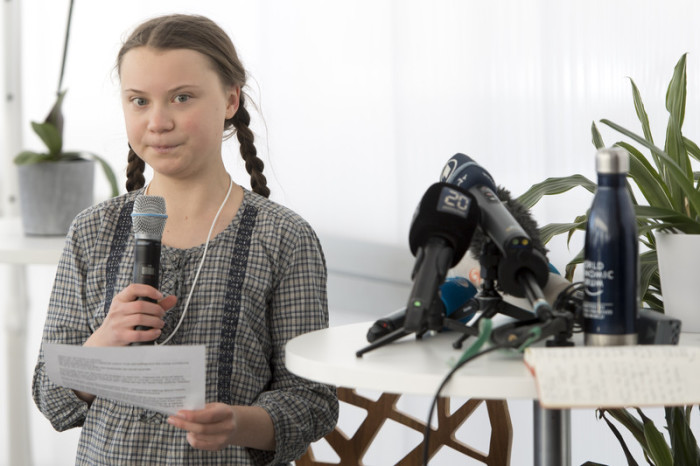 Die 16 Jahre alte Klimaaktivistin Greta Thunberg geht mit Top-Managern und Spitzenpolitikern in Davos hart vor Gericht. Foto: epa/Laurent Gillieron