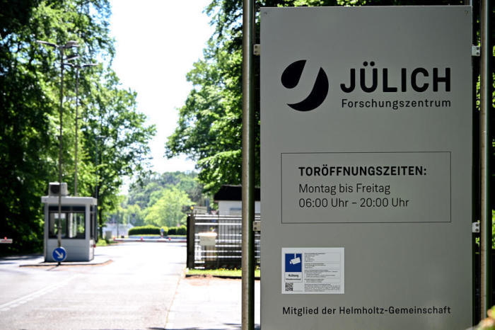 Eine Außenansicht des Forschungszentrums in Jülich. Foto: epa/Sascha Steinbach
