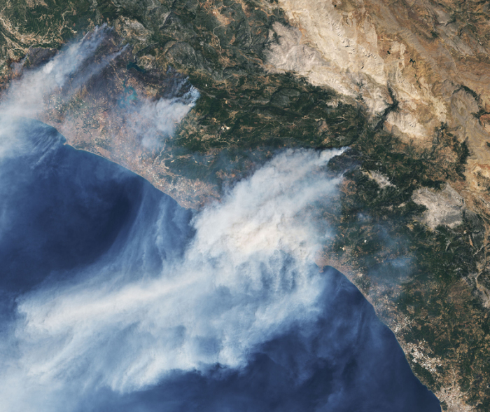 Diese von der NASA zur Verfügung gestellte Satellitenaufnahme zeigt mehrere Waldbrände die derzeit an der Mittelmeerküste der Türkei wüten. In Teilen Südeuropas und der Türkei kämpfen die Menschen weiter gegen heft... Foto: Uncredited/Nasa/ap/dpa