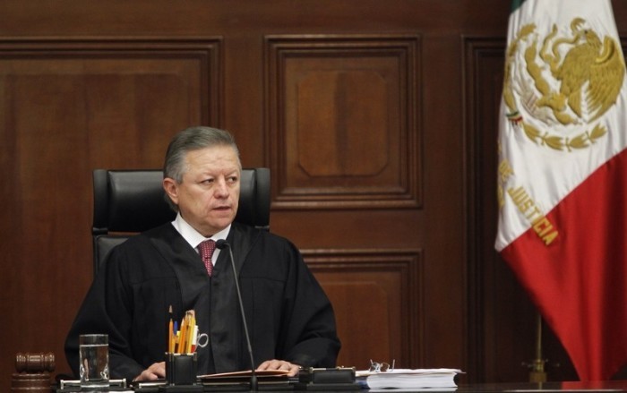 Der Richter Arturo Zaldivar bei seiner Ernennung zum neuen Präsidenten des Obersten Gerichtshofs von Mexiko. Foto: epa/Sashenka Gutierrez