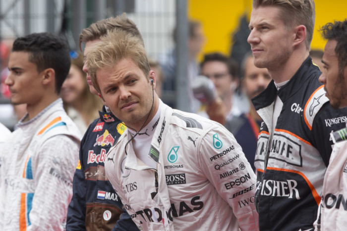 Nico Rosberg droht der Verlust der WM-Führung. Auch Sebastian Vettel und Nico Hülkenberg müssen wieder Boden gut machen. Pascal Wehrlein startet mit großer Zuversicht in den Grand Prix in Silverstone. Foto: epa/Valdrin Xhemaj