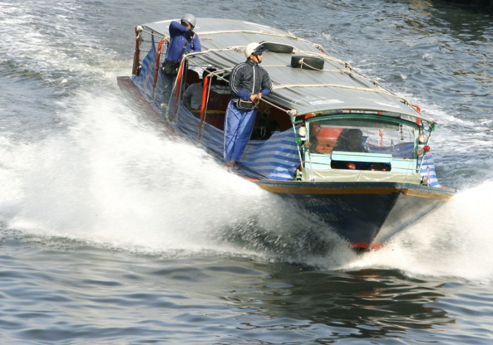 Kanalboot auf dem Khlong Saen Saep. Foto: epa/Narong Sangnak