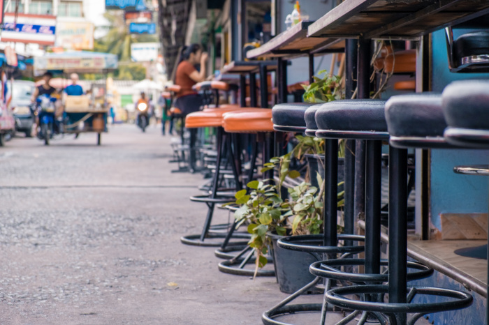 Viele freie Plätze in Pattayas Lady-Bars im Corona-Jahr. Foto: Fokke/Adobe Stock