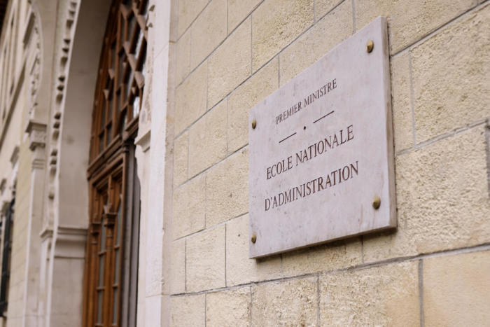 Eingangsbereich der Ecole Nationale d'Administration in Paris. Foto: epa/Yoan Valat