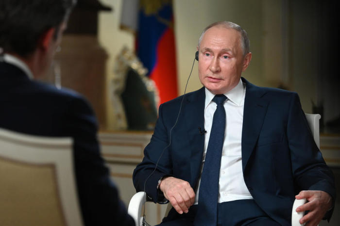 Der Russische Präsident Wladimir Putin gibt ein Interview mit NBC News. Foto: epa/Maxim Blinov/sputnik/kremlin Poo