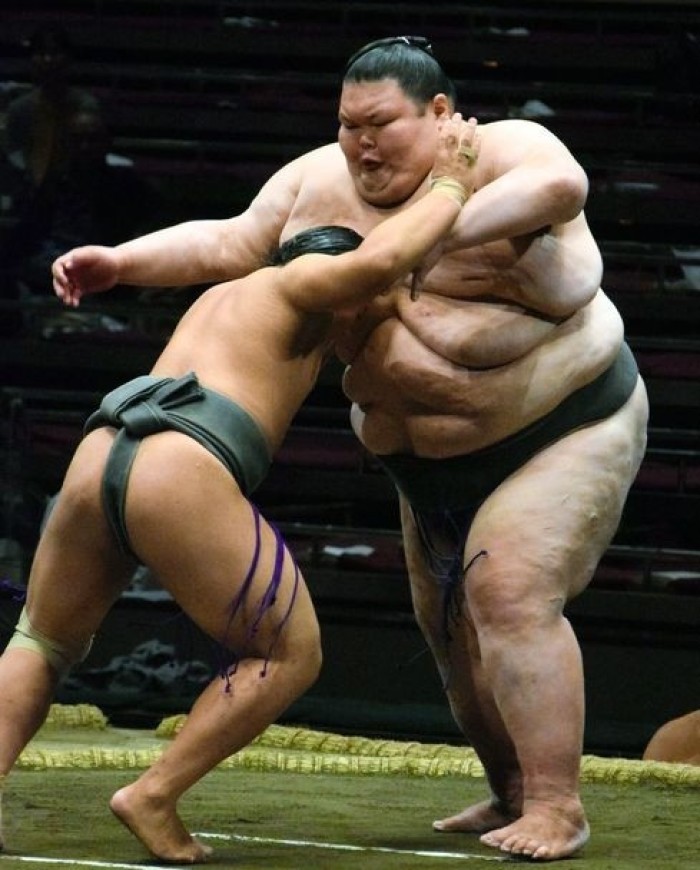 Orora, kämpft einen Kampf während des Grand-Sumo-Turniers im Herbst. Archivfoto: The Asahi Shimbun