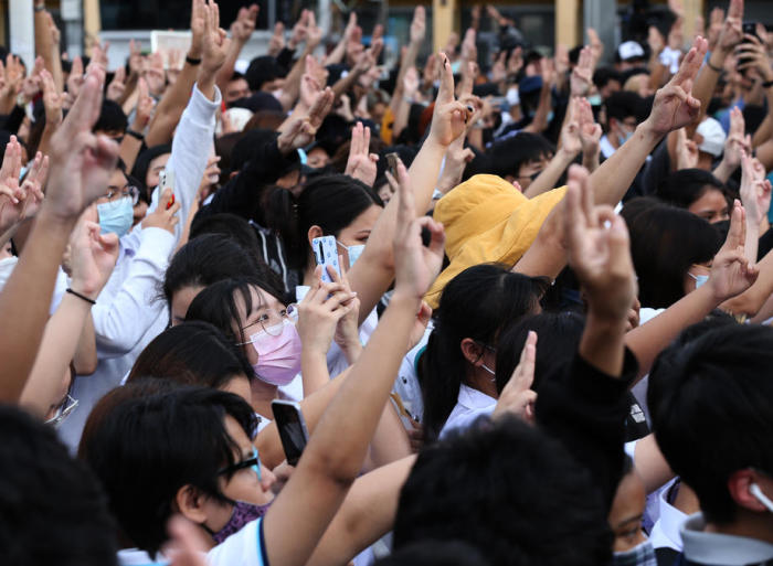 Demonstranten in Bangkok. Foto: epa/Narong Sangnak