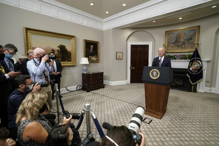 US Präsident Biden äußert sich zu Afghanistan und dem G7-Sondertreffen zu diesem Thema. Foto: epa/Juri Gripas