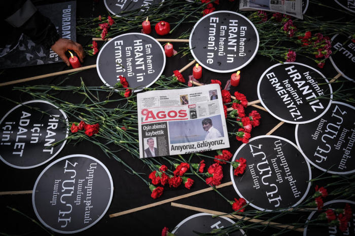 Versammlung zum Jahrestag der Ermordung des türkisch-armenischen Journalisten Hrant Dink in Istanbul. Foto: epa/Sedat Suna