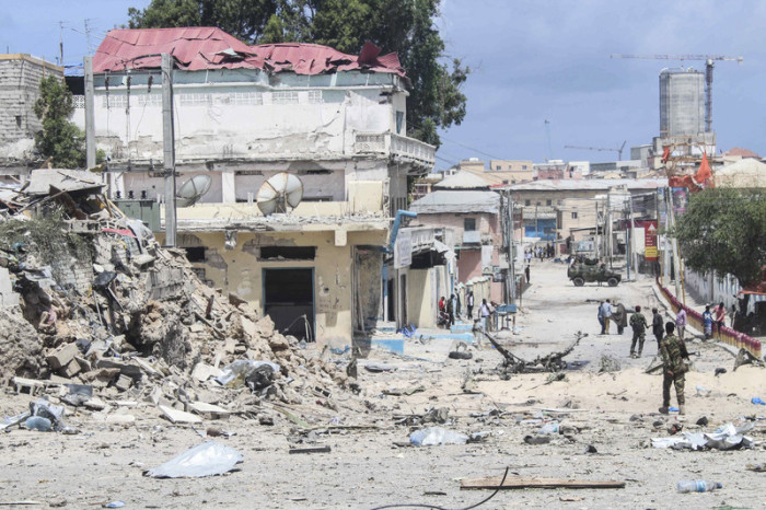 Zwei Autobomben explodierten nahe des Präsidentenpalastes. Foto: epa/Said Yusuf Warsame