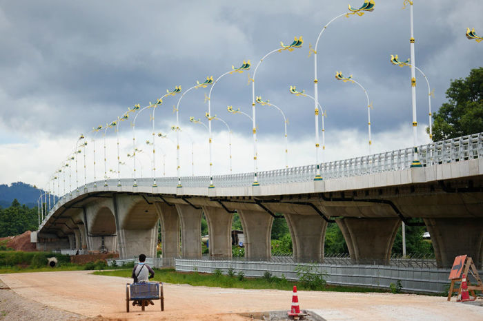 Die Zweite Thailändisch-Myanmarische Freundschaftsbrücke dient ausschließlich dem Handel. Privatfahrzeuge müssen weiterhin die erste Freundschaftsbrücke nutzen. Foto: The Thaiger