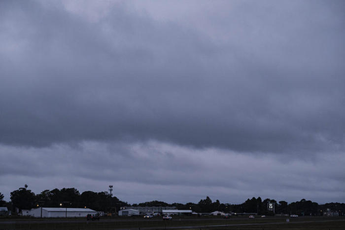 Wolken von den äußeren Bändern des Hurrikans. Archivfoto: epa/DAN ANDERSON