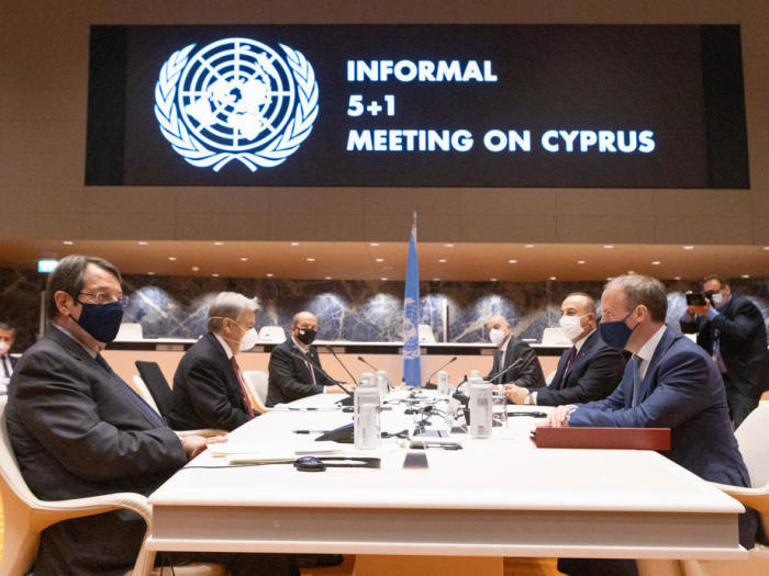 Das Informelle 5+1 Treffen zu Zypern in Genf. Foto: epa/Stavros Ioannides