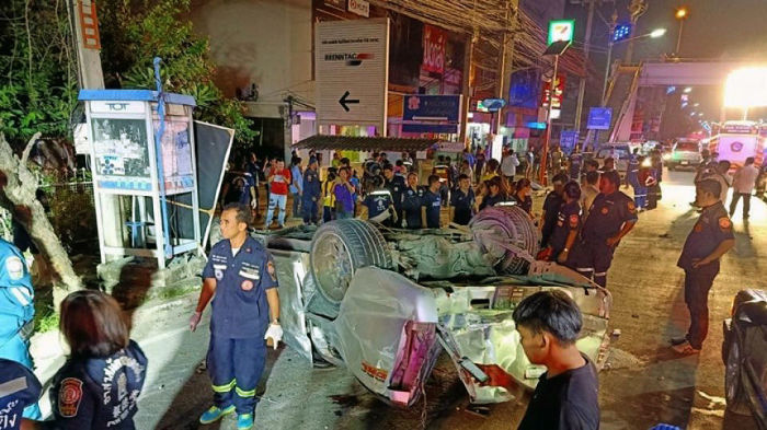 Der folgenschwere Unfall mit 13 Toten in Samut Prakan hat eine neue Diskussion über die Verkehrssicherheit entfacht. Foto: The Thaiger