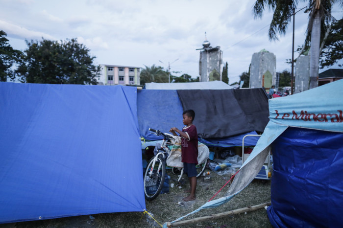 Camp für Erdbeben- und Tsunamiopfer in Sulawesi. Foto: epa/Mast Irham