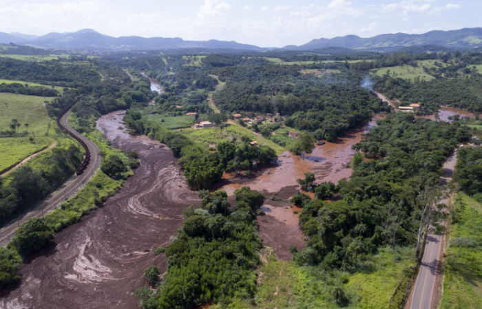 Die Schlammlawine nach dem Dammbruch an der Mine Córrego do Feijão war am 25. Januar 2019 in der Nähe der Gemeinde Brumadinho Foto: Bruno Correia/Agencia Nitro/dpa