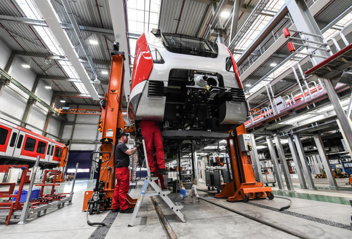 Bombardier könnte die Zugsparte von Alstom kaufen. Foto: epa/Filip Singer