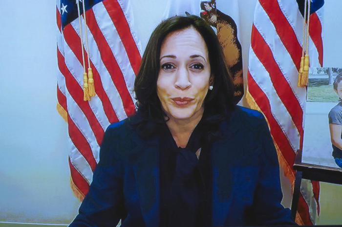 Senatorin Kamala Harris, eine Demokratin aus Kalifornien, spricht per Videokonferenz. Foto: epa/Stefani Reynolds