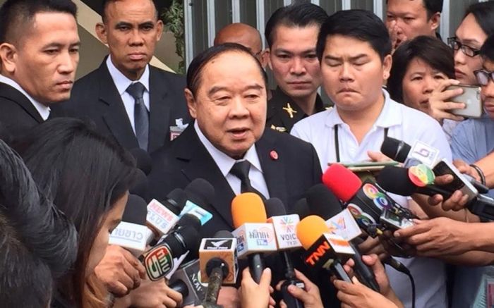 Thailands Vizepremier General Prawit Wongsuwan auf der Pressekonferenz. Foto: The Nation