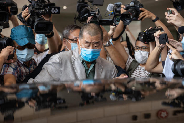 Medienmagnat Jimmy Lai wird in Hongkong nach dem Gesetz zur nationalen Sicherheit angeklagt. Foto: epa/Jerome Favre
