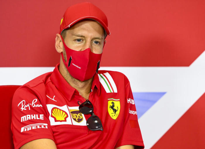 Die FIA zeigt den deutschen Formel-1-Piloten Sebastian Vettel von der Scuderia Ferrari, wie er sich an die Medien wendet. Foto: epa/Fia/f1 Handout