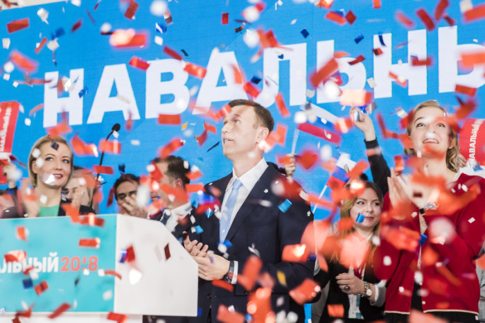 Alexej Nawalny (M.). Foto: epa/Evgeny Feldman