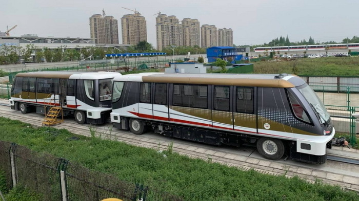 Drei dieser „Peoplemover“ verkehren ab Oktober im Linienbetrieb auf der „Gold Line“. Foto: Krungthep Thanakom
