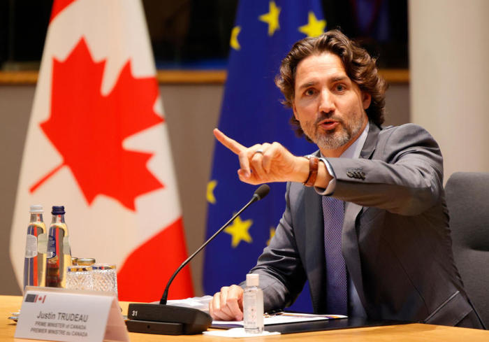 Der Premierminister Kanadas, Justin Trudeau, spricht während einer Plenarsitzung bei einem EU-Kanada-Gipfel im Gebäude des Europäischen Rates in Brüssel. Foto: epa/Olivier Matthys