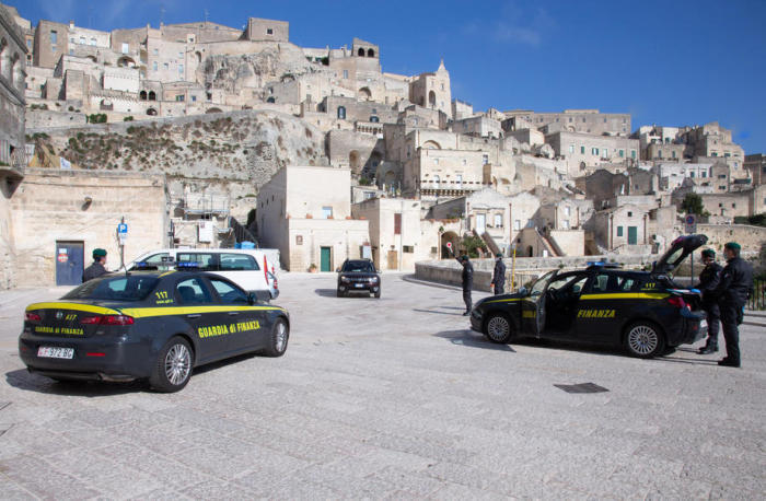 Polizei in Matera. Foto: epa/Tony Vece