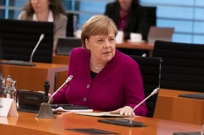 Bundeskanzlerin Angela Merkel nahm an der wöchentlichen Kabinettssitzung in Berlin teil. EPA/HENNING SCHACHT