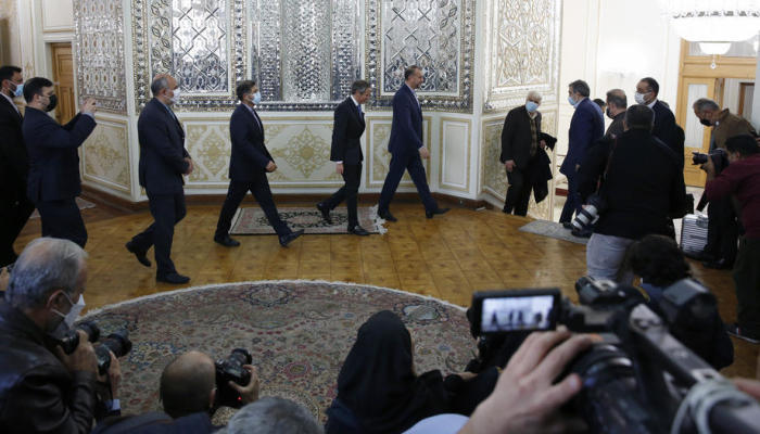 In Teheran trifft Grossi mit iranischen Vertretern über die iranische Atompolitik zusammen. Foto: epa/Abedin Taherkenareh