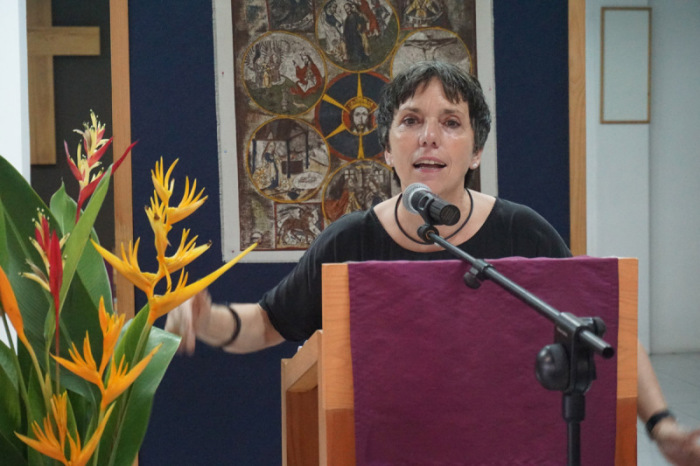 Margot Käßmann antwortet in Pattaya auf Fragen wie „Was ist der Unterschied zwischen evangelisch und evangelikal?“ oder „Wann arbeitet die Kirche endlich ihre Sünden auf?“