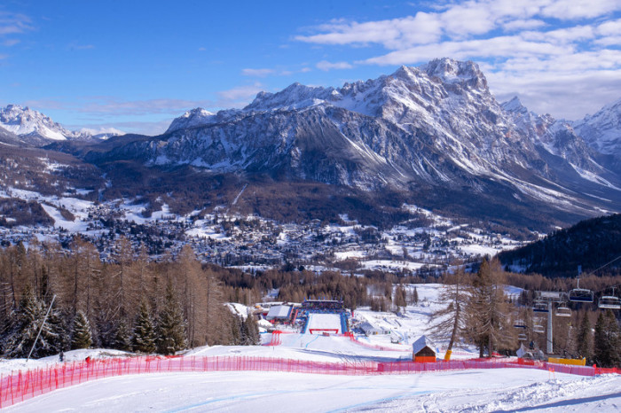 Gesamtansicht des Skigebiets Tofana in Cortina d'Ampezzo. Foto: epa/Johann Groder