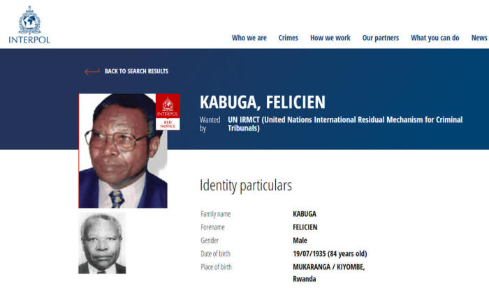 Ein Screenshot von der Interpol-Website mit Felicien Kabuga, einem der meistgesuchten Verdächtigen des ruandischen Völkermords, der in der Nähe von Paris verhaftet wurde. Foto: epa/Interpool