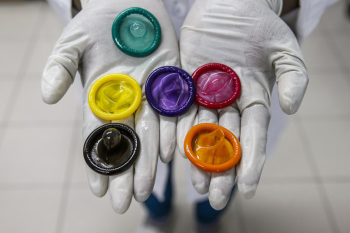 Kondome zählen in China zu den Produkten, die am häufigsten gefälscht werden. Foto: epa/Azhar Rahim