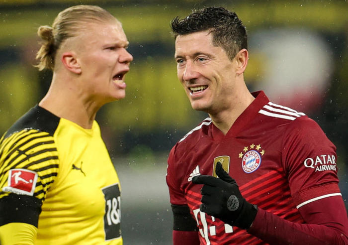 Bayerns Robert Lewandowski (R) und Dortmunds Erling Haaland (L) reagieren während des Bundesligaspiels. Foto: epa/Friedemann Vogel