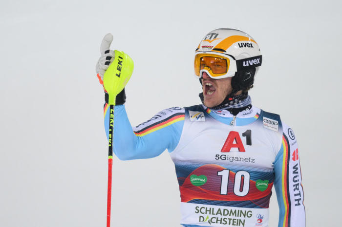Der deutsche Linus Strasser reagiert während des zweiten Laufs des Slalomrennens der Herren beim FIS Alpinen Skiweltcup. Foto: epa/Christian Bruna