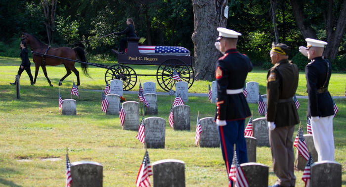 Beisetzung des gefallenen Marinesoldaten Johanny Rosario Pichardo in Lawrence. Foto: epa/Cj Gunther