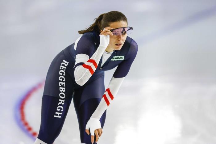 Die österreichische Läuferin Vanessa Herzog reagiert nach dem 1.000-Meter-Rennen der Damen bei den ISU-Europameisterschaften im Eisschnelllauf auf dem Thialf in Heerenveen. Foto: epa/Vincent Jannink