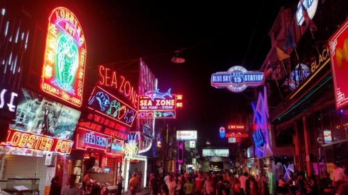 Die Walking Street ist die größte Entertainment- und Rotlichtmeile in Pattaya. Archivbild: Jahner