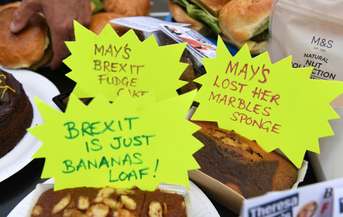 Slogans von Brexit-Gegnern auf einer Demonstration in London am 20. Juni. Foto: epa/Andy Rain