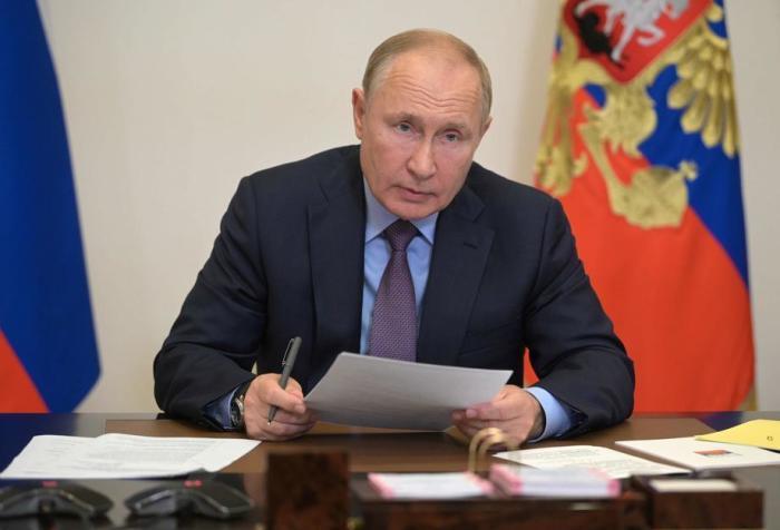 Ryska president Vladimir Putin leder ett möte. Foto: epa/Alexey Druzhininin/sputnik/kre