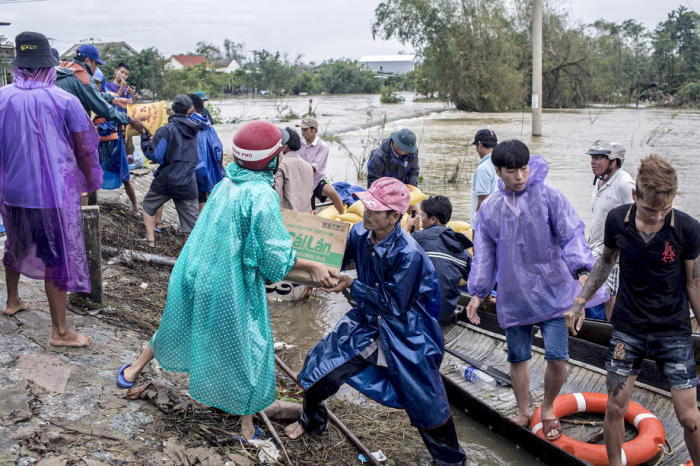 Heftige Regenfälle und Überschwemmungen in Nord- und Zentralvietnam. Foto: epa/Yen Duong