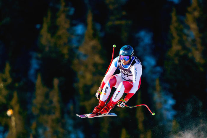 der Schweizer Niels Hintermann ist auf dem Weg zum Sieg in der Herrenabfahrt des FIS Ski Alpin Weltcups in Kvitfjell. Foto: epa/Stian Lysberg Solum