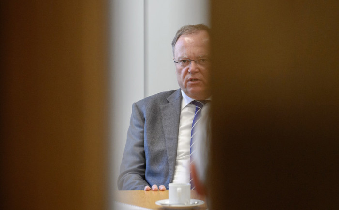 Der niedersächsische Regierungschef Stephan Weil (SPD). Foto: epa/Jens Schlueter