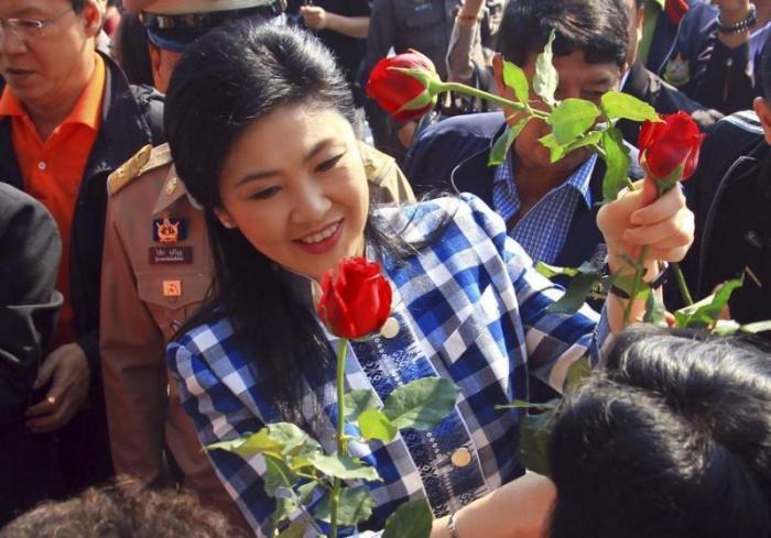 Yingluck gibt sich kämpferisch