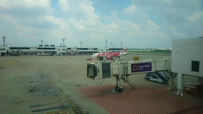 Thai AirAsia-Maschine kehrt kurz nach Start um