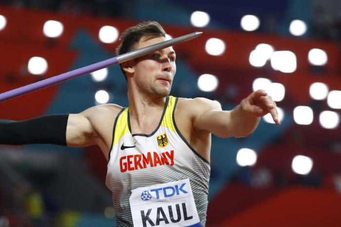 Der deutsche Niklas Kaul tritt im Speerwurfwettbewerb des Zehnkampfs an. Foto: epa/Diego Azubel